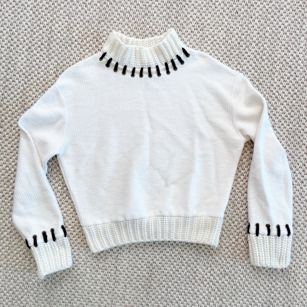 Zara White Knit Sweater with Lace-Up Detail – Women’s Small
